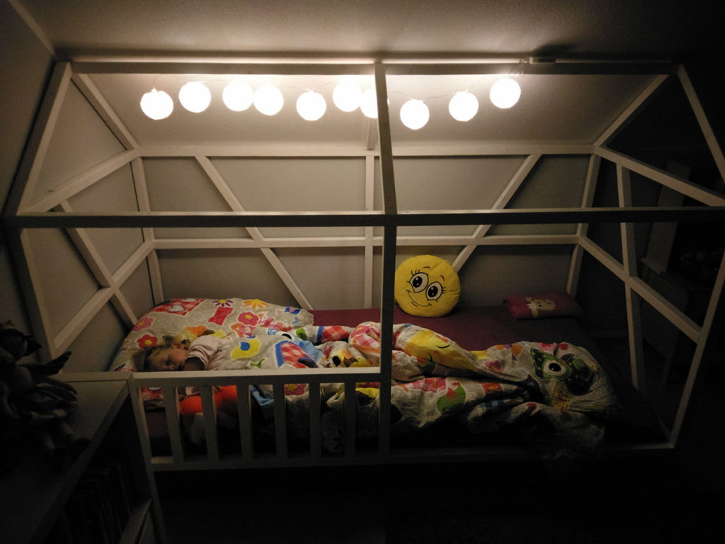 Kinderbett