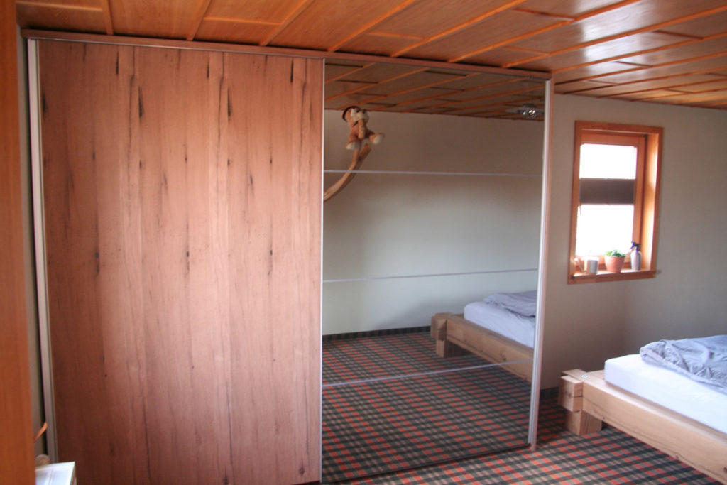 Schiebetürschrank